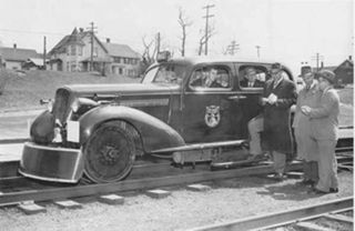 Illustration for article titled These Modified Cars Ferried Rail Crews in Style